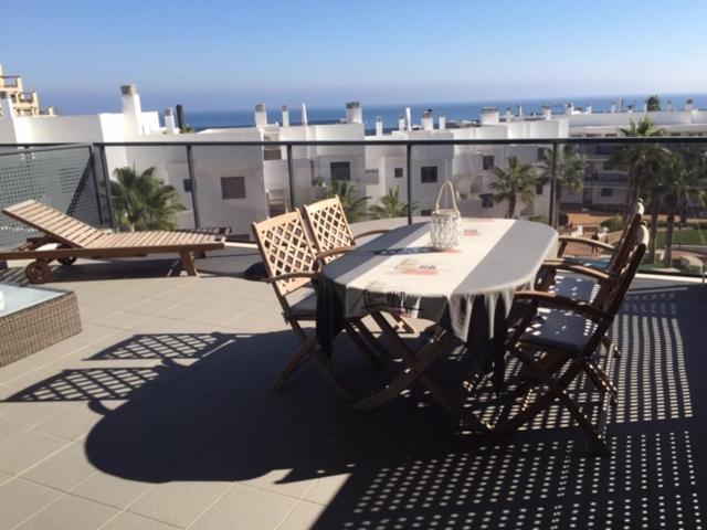 Luxury Beach Front Apartment Arenales del Sol Eksteriør billede