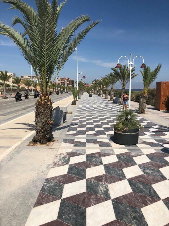 Luxury Beach Front Apartment Arenales del Sol Eksteriør billede